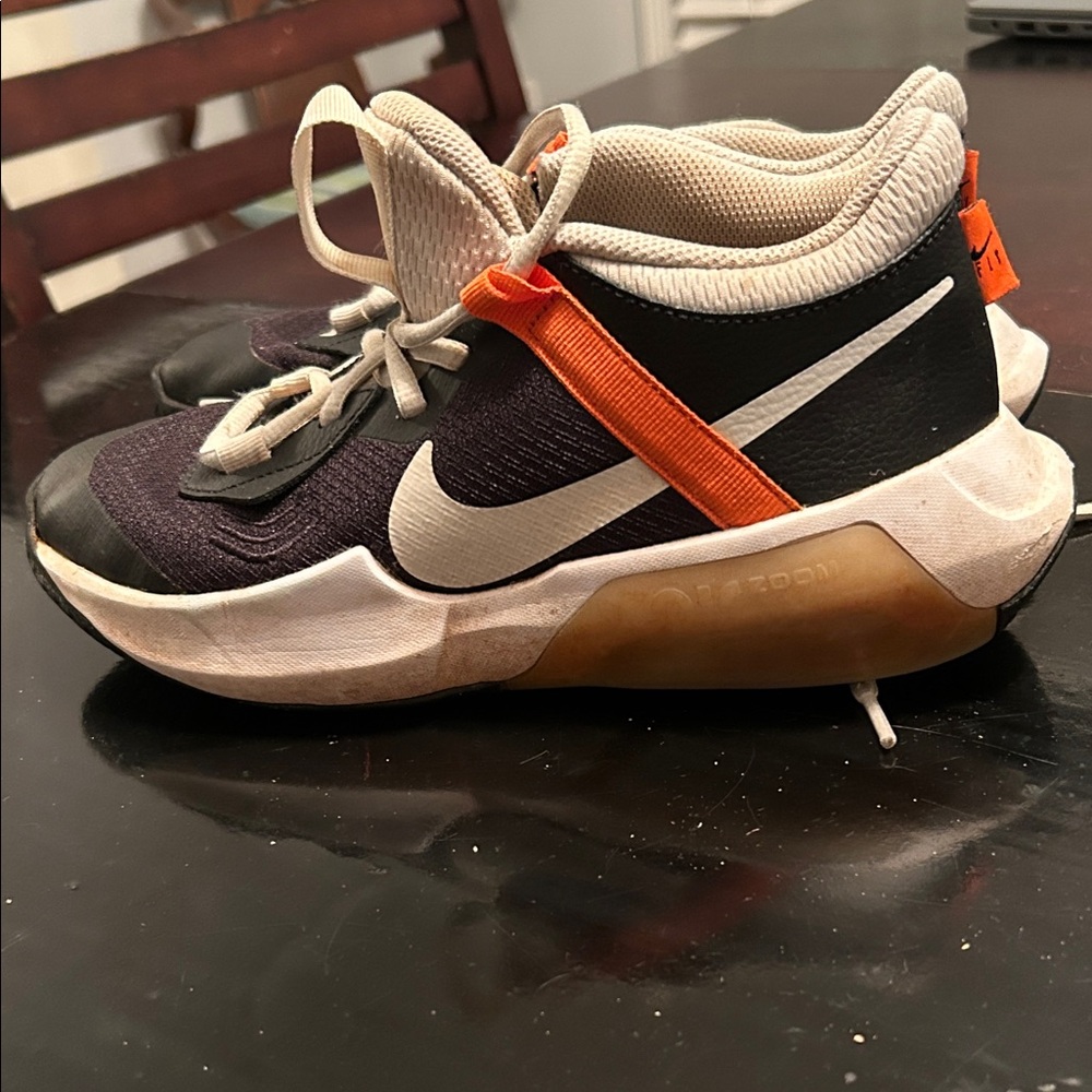 Nike Air Zoom Crossover basketball shoe